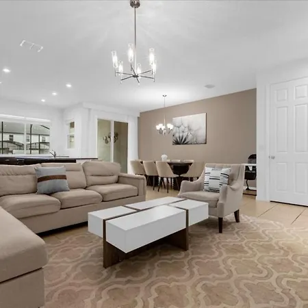 4 Bathrooms- 4,5 Bedrooms- Solara 2182 Cp